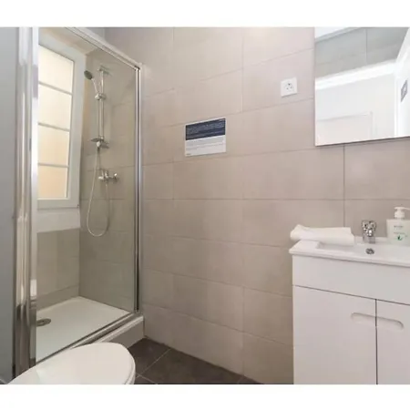 Houze_comfort 9 Flat With View In Center شقة *